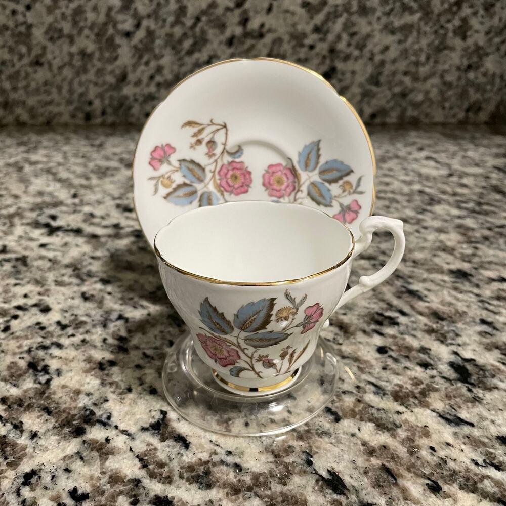 Vintage Crownford Fine Bone China Tea Cup & Saucer Set Made In England